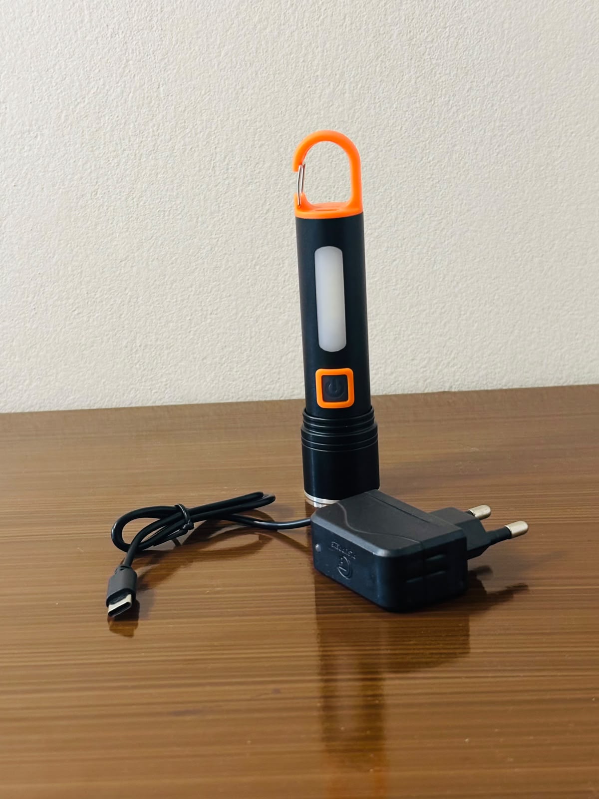 Rechargeable LED Emergency Light - Image 3