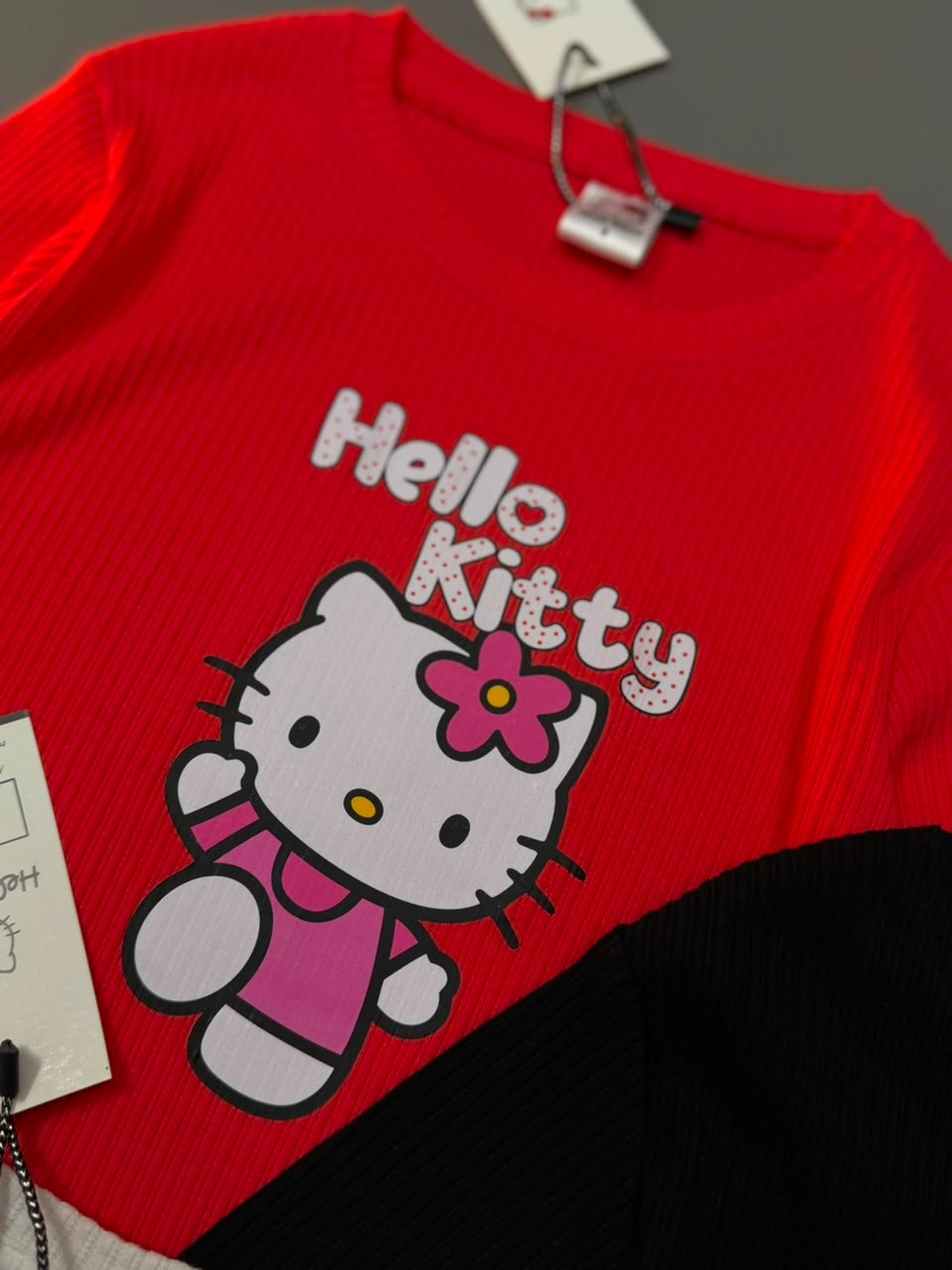 Hello Kitty T-Shirt - Image 7
